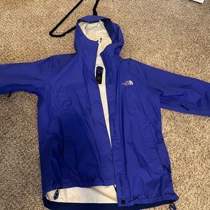North face windbreaker size small